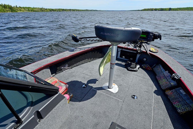 Alumacraft 195 T-Pro Front Deck