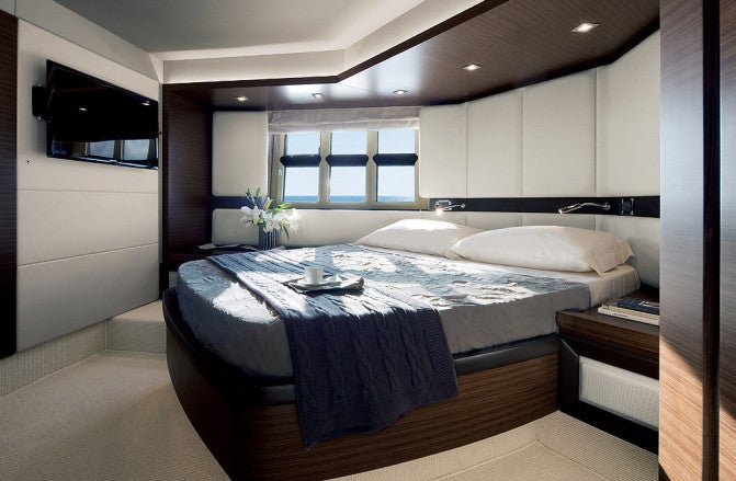 Azimut 55S Master Suite