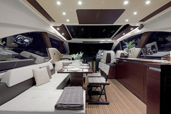 Azimut 55S Salon