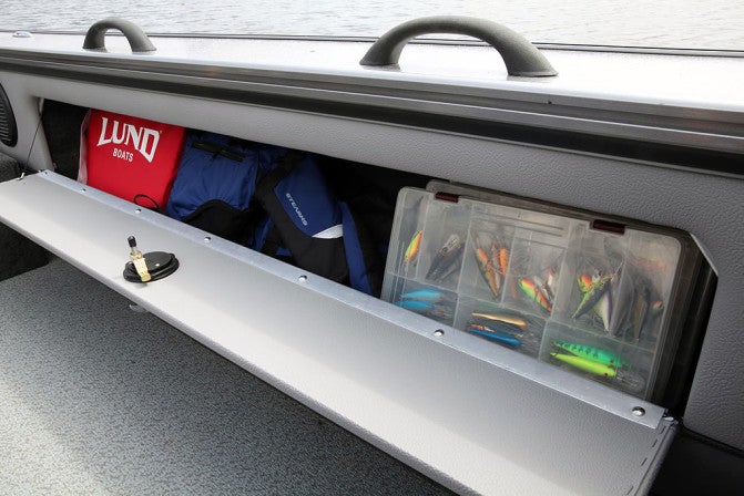 Secure storage for smaller items can be found in the consoles, as well as in a large locker located in the starboard gunnel.