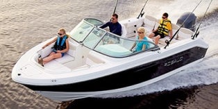 2014 Robalo Dual Console R207