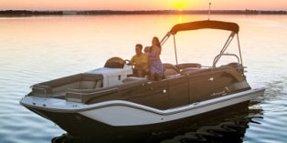 2015 Bayliner Element XR7