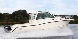 2015 Boston Whaler Conquest® 345 Pilothouse