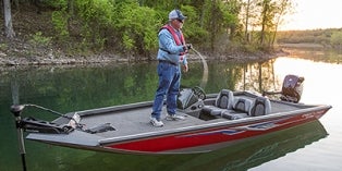 2017 Crestliner VT Series 17