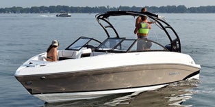 2019 Rinker Q 3 OB Boat Reviews, Prices and Specs