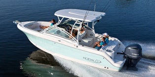 2021 Robalo Dual Console R247 Boat Reviews, Prices and Specs