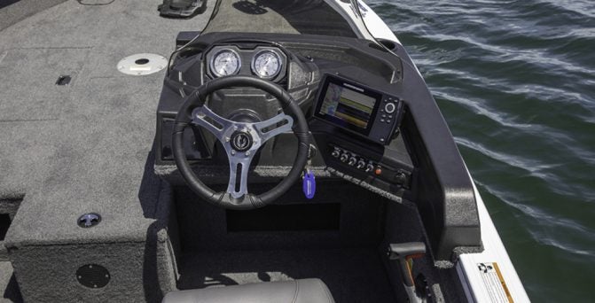 Crestliner 1750 Fish Hawk Review - BoatGuide.com